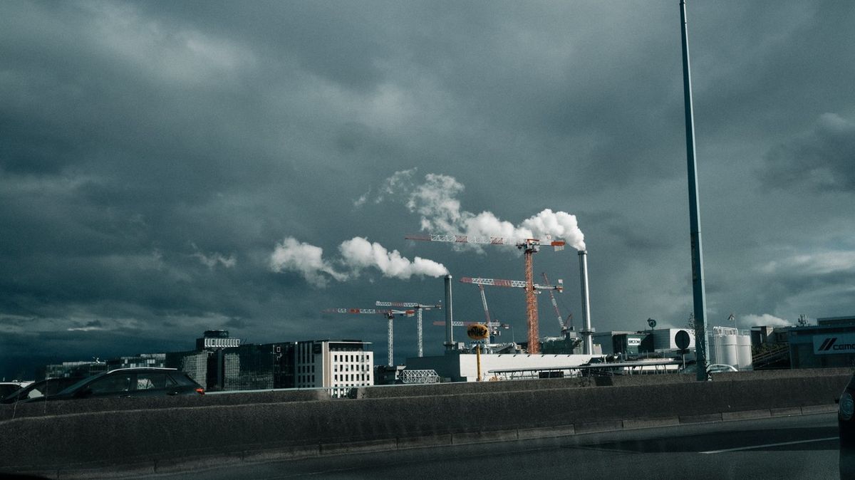 Špinavý vzduch předčasně zabíjí statisíce Evropanů ročně, upozorňuje zpráva